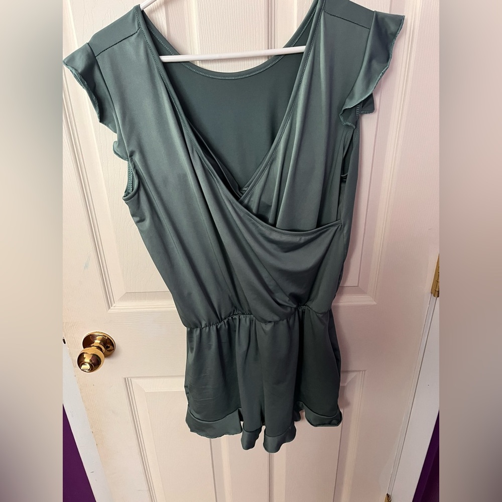 Swimsuit with pockets / shorts and built in padding / top